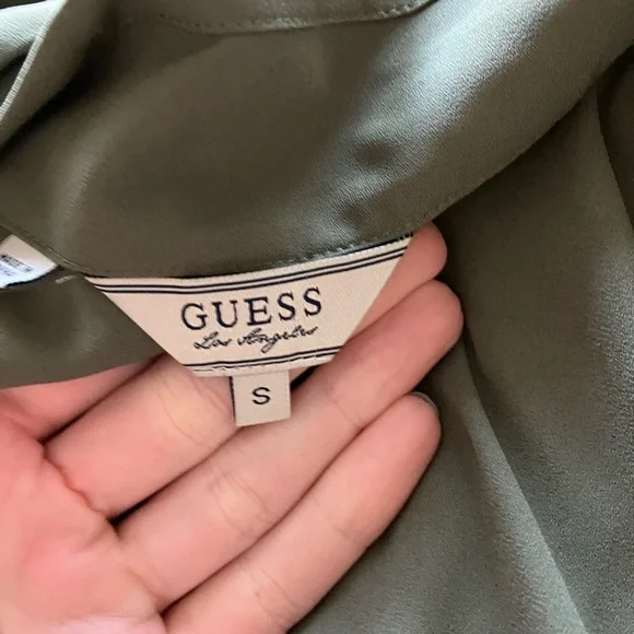 Guess light jacket - Picture 2 of 4